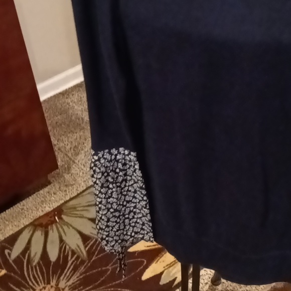 NWT LOFT 100% cotton rounded neckline navy pullover w poly tie-up flora cuffs Sm - Picture 4 of 8